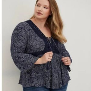 NWT Torrid crinckle gauze babydoll top